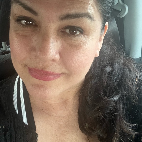 Meet your Posher, Maria - Picture 7 of 8